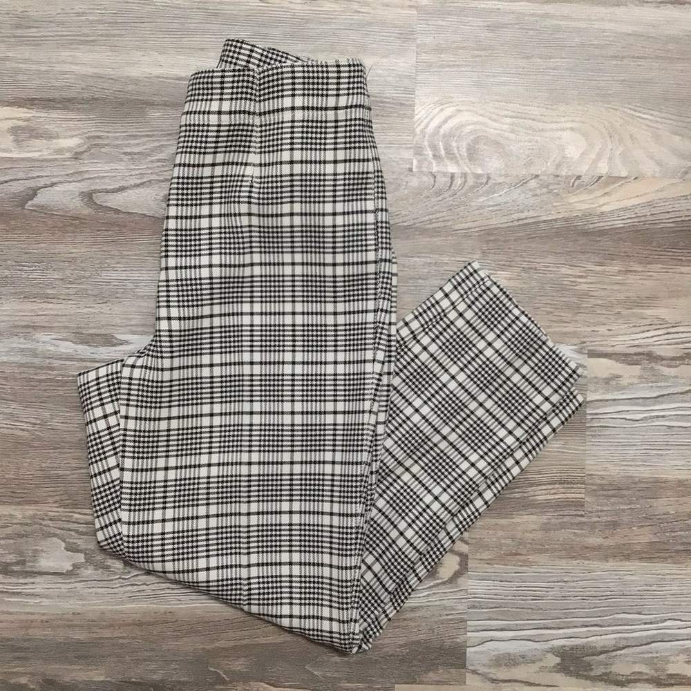 Ann Taylor Cream and Black Plaid Lana Curvy Fit High Rise Pants 6 NWT
